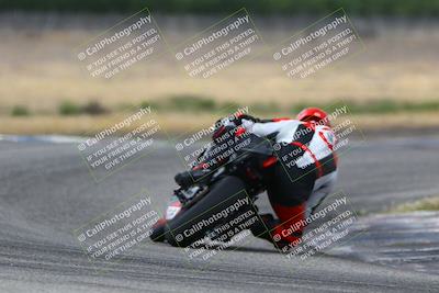 media/May-03-2025-CRA (Sat) [[22b18d099a]]/Races/Race 1/